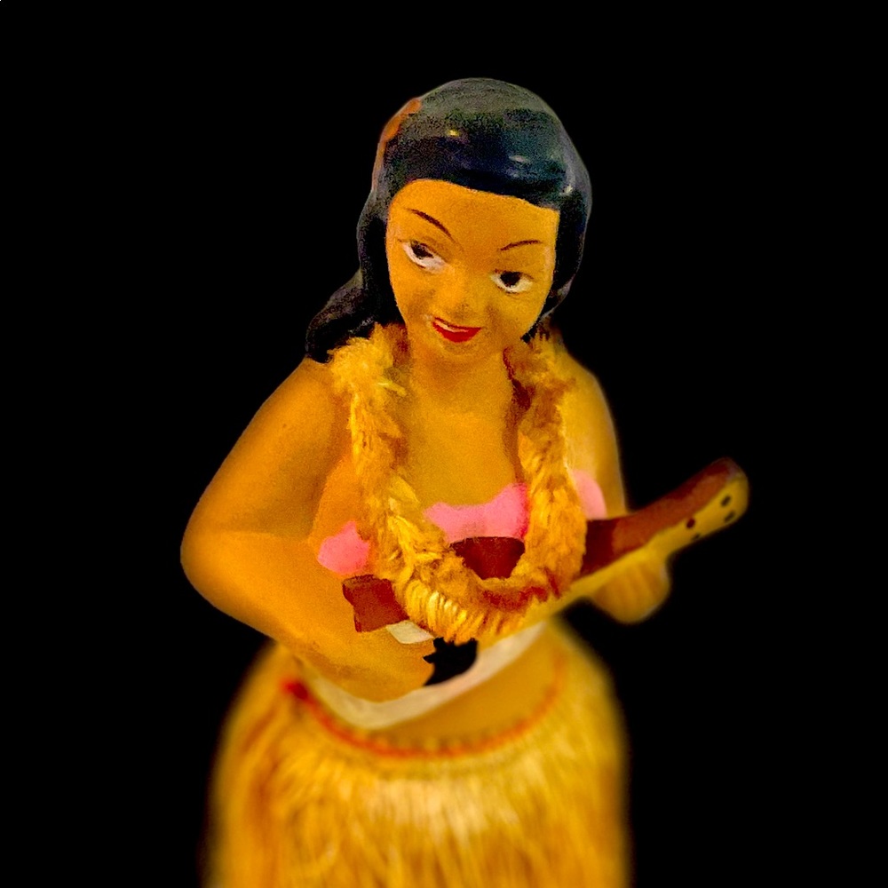 Vintage Hawaiian Hula girl wobbler, rare